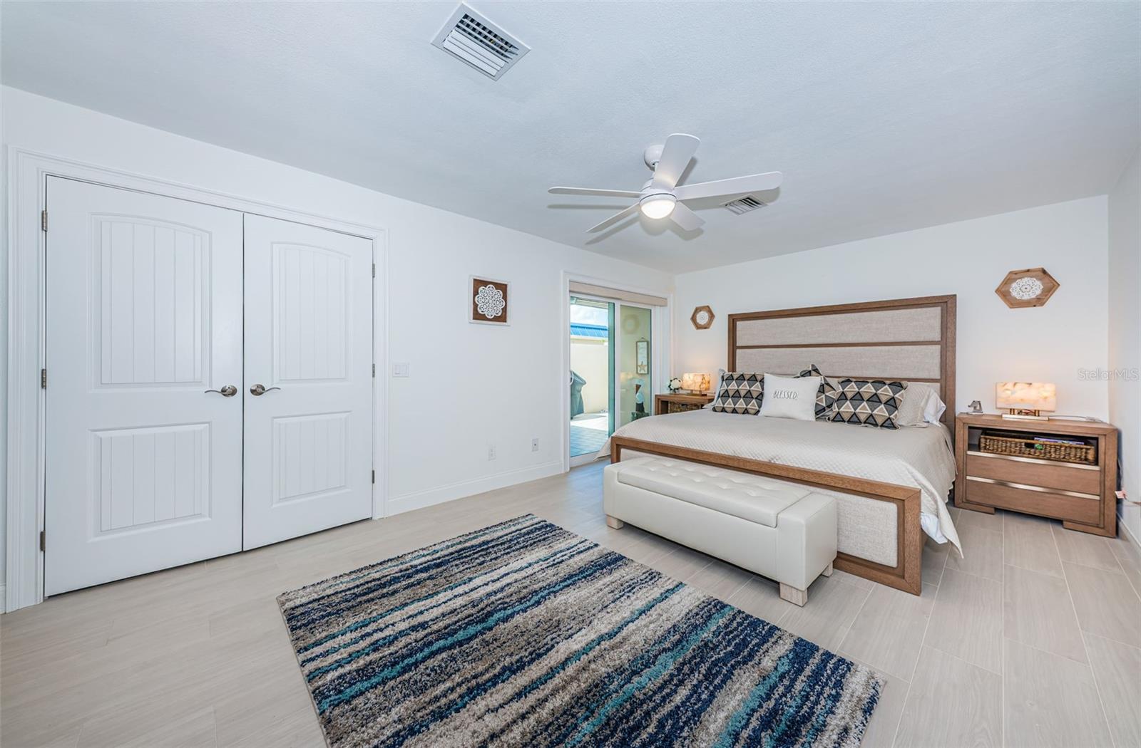 Image 34 of 67 For 476 Boca Ciega Point Boulevard S