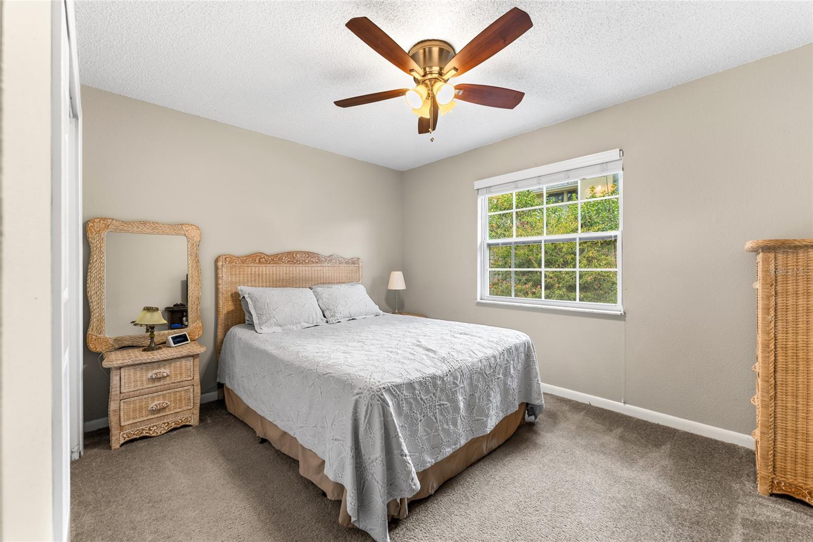 Image 21 of 49 For 1811 La Grande Drive