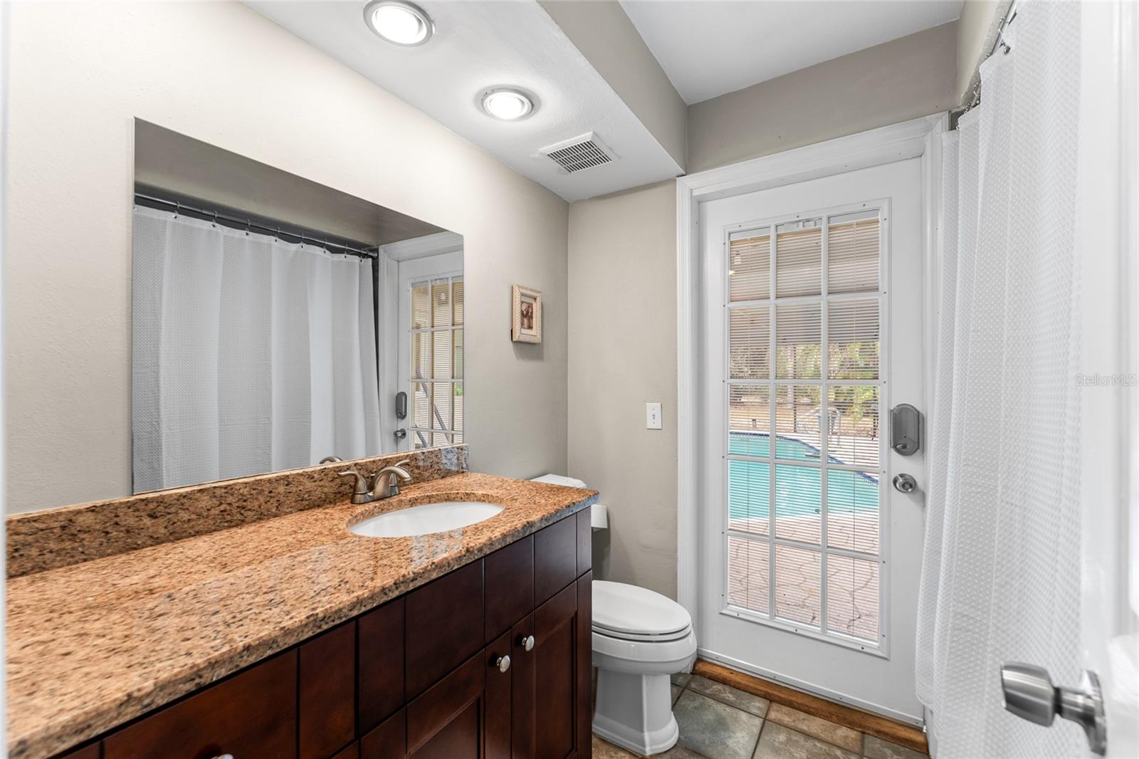 Image 23 of 49 For 1811 La Grande Drive