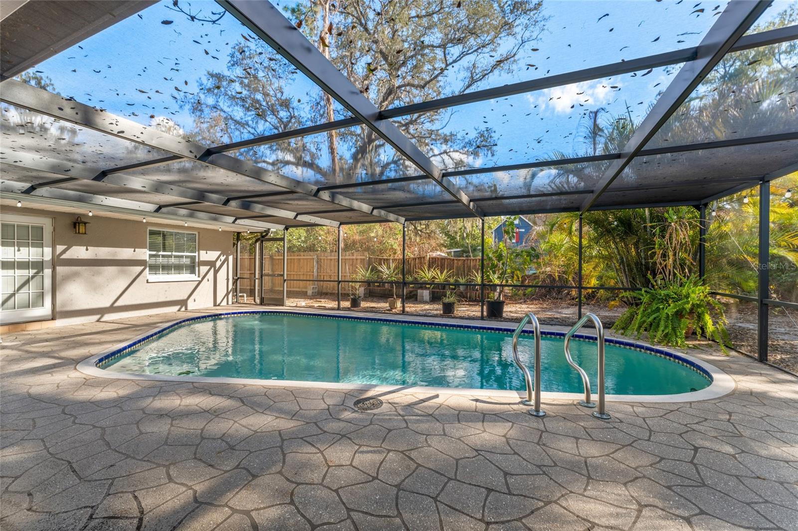 Image 25 of 49 For 1811 La Grande Drive