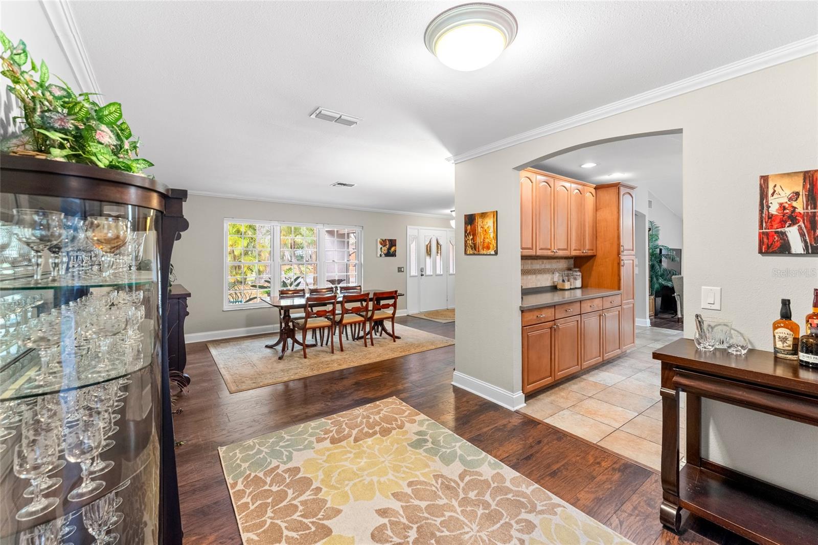 Image 8 of 49 For 1811 La Grande Drive