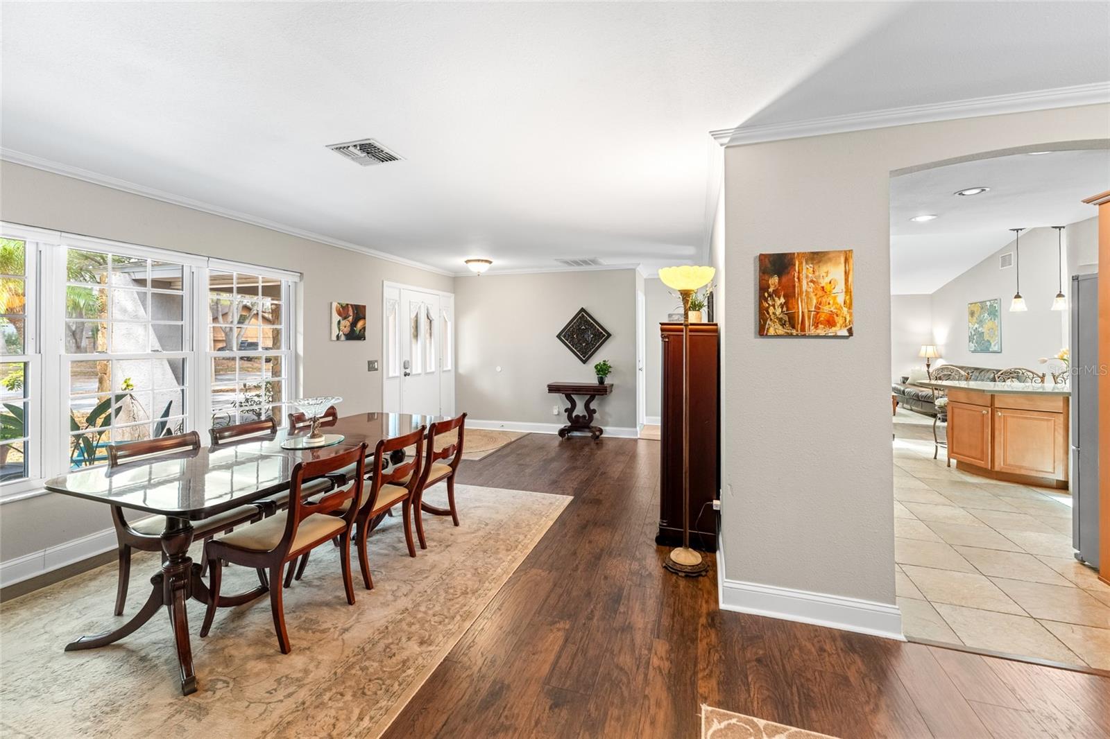 Image 9 of 49 For 1811 La Grande Drive