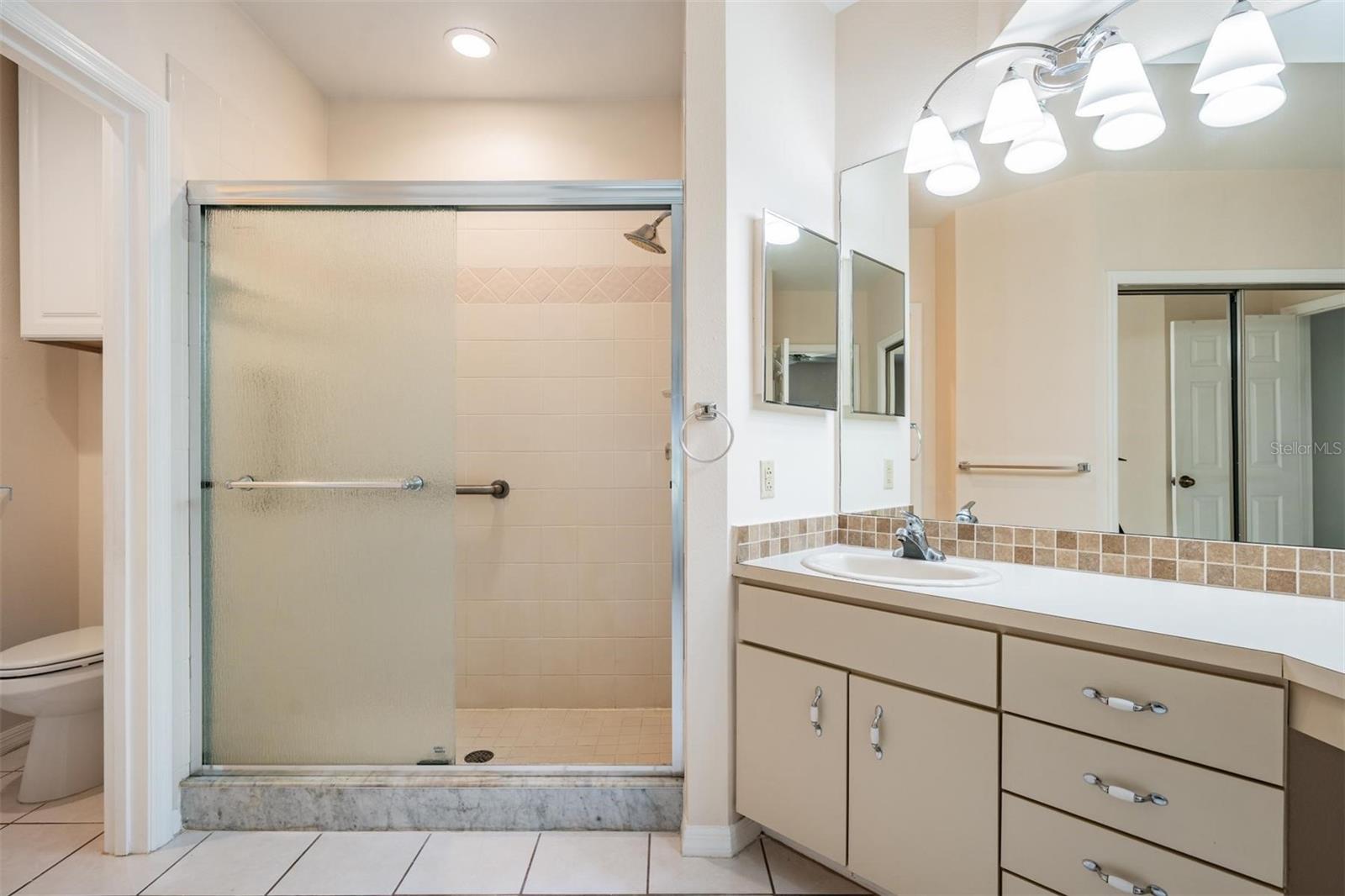 Image 20 of 50 For 11500 Shipwatch Drive 1362