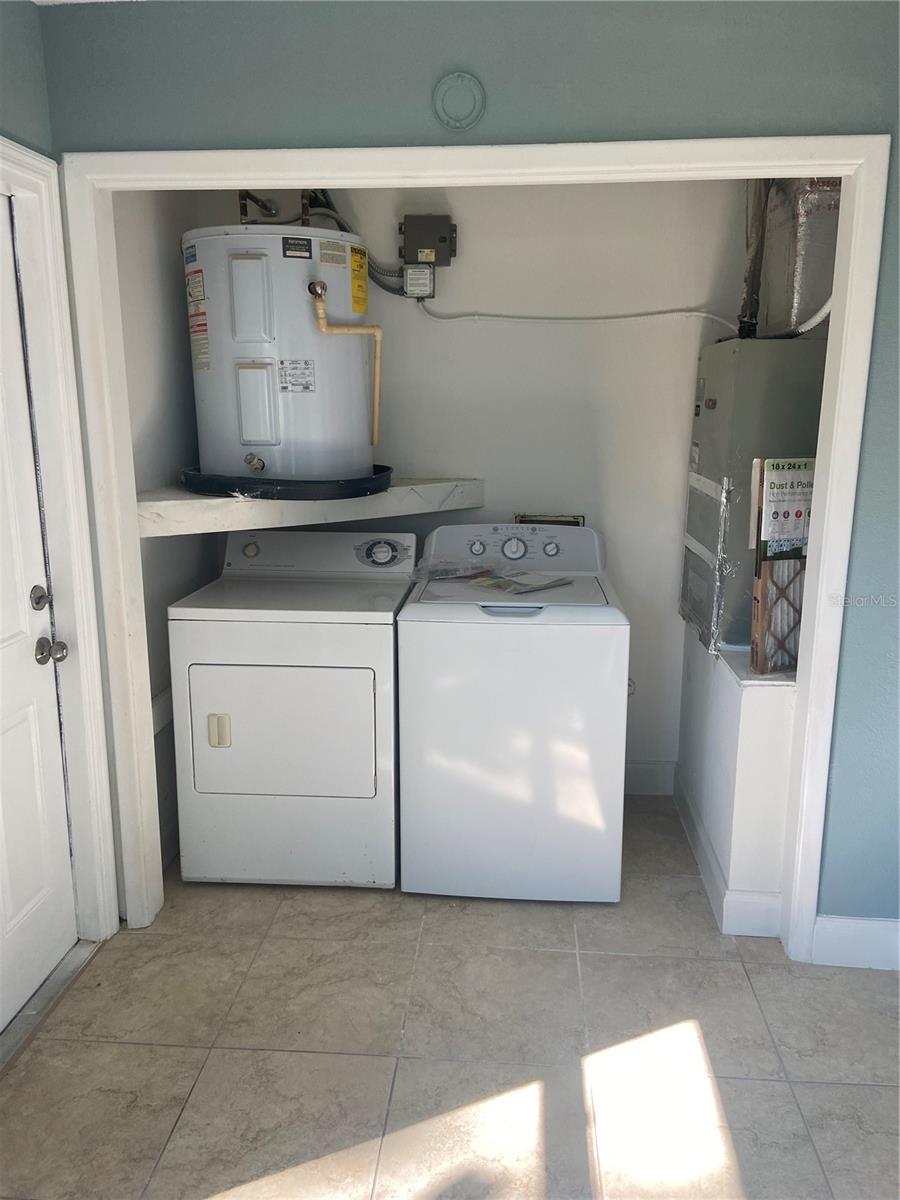 Image 17 of 20 For 2160 Corbin Place C