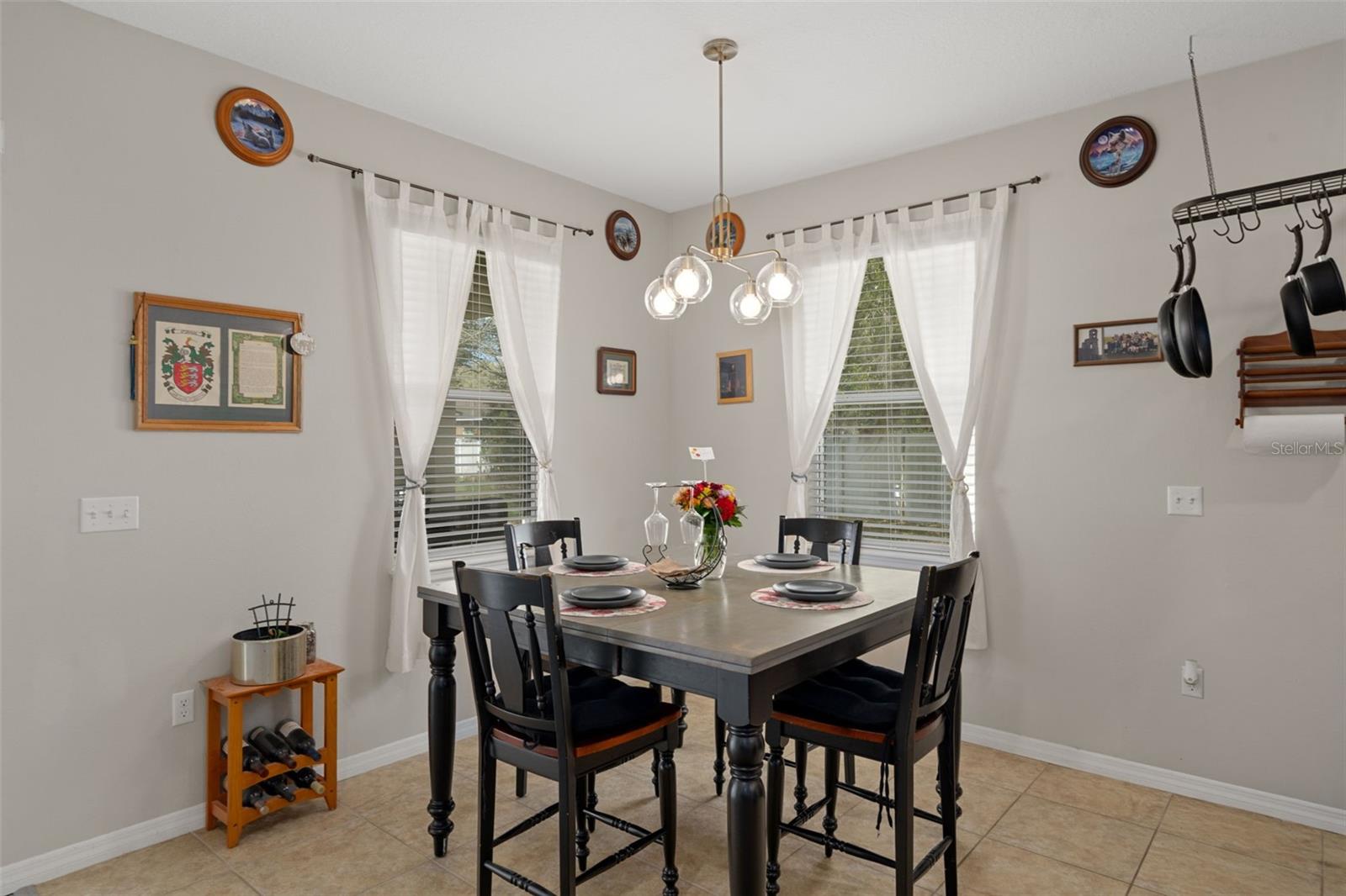 Image 7 of 19 For 36154 Laguna Hills Circle