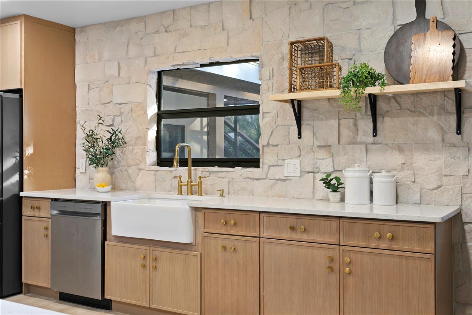 Image 18 of 59 For 4504 Lamb Avenue