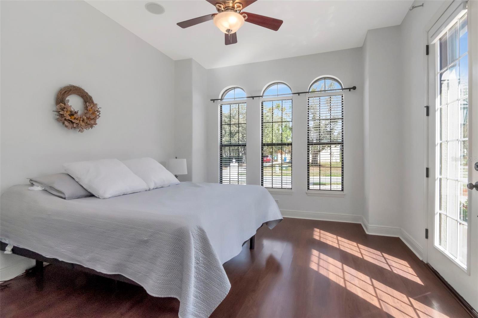 Image 11 of 72 For 1022 Emerald Creek Drive