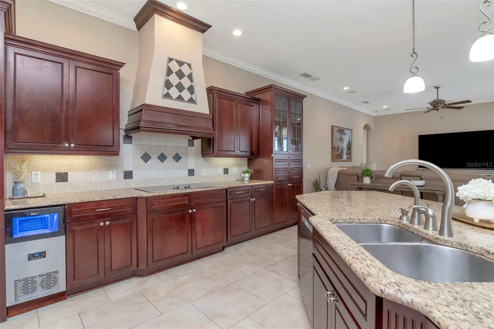 Image 31 of 72 For 1022 Emerald Creek Drive