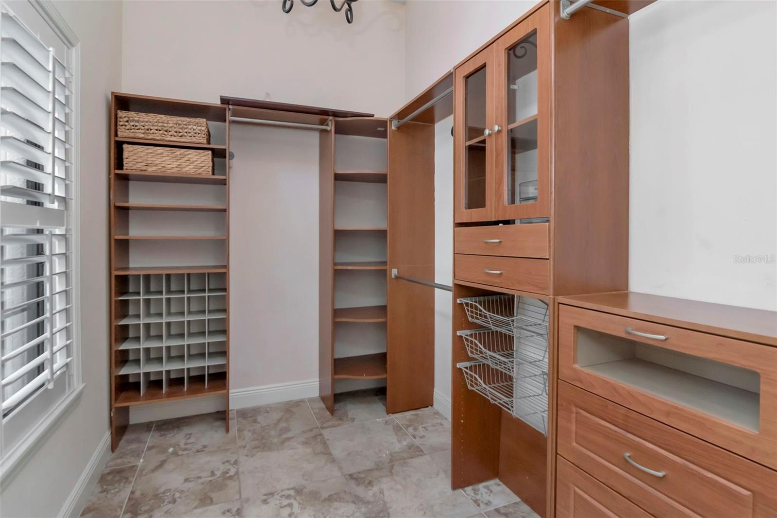 Image 42 of 72 For 1022 Emerald Creek Drive