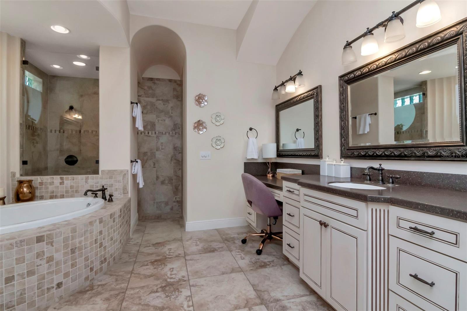 Image 46 of 72 For 1022 Emerald Creek Drive