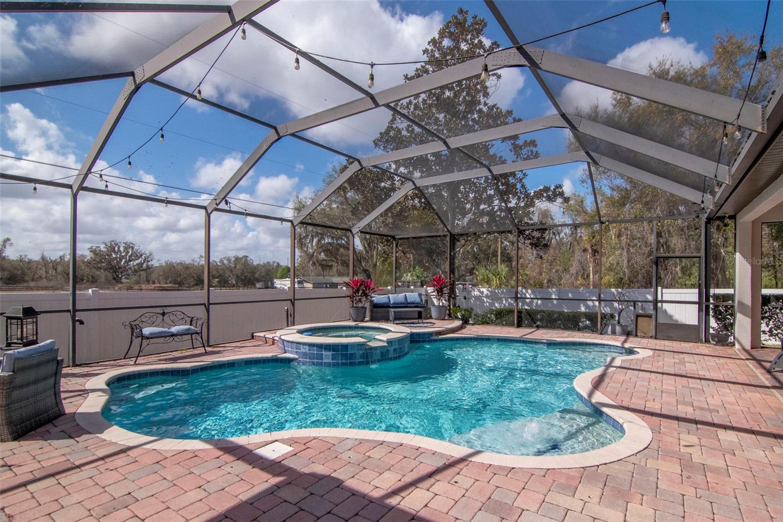 Image 53 of 72 For 1022 Emerald Creek Drive