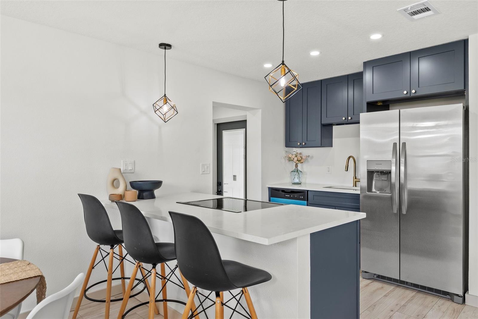 Image 10 of 37 For 7331 36th Avenue N