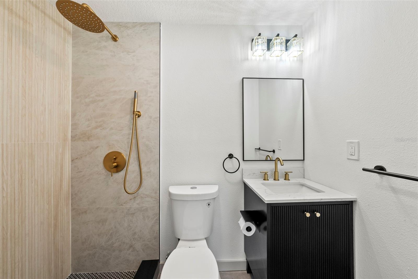 Image 19 of 37 For 7331 36th Avenue N