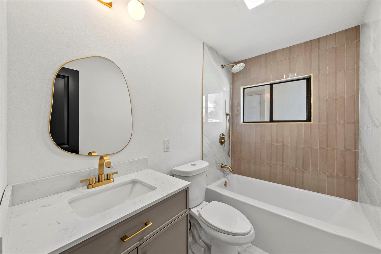 Image 24 of 37 For 7331 36th Avenue N