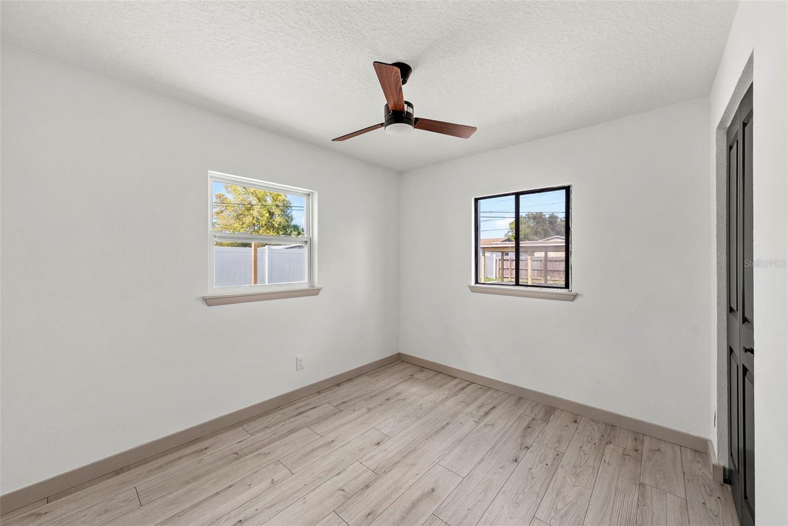 Image 25 of 37 For 7331 36th Avenue N