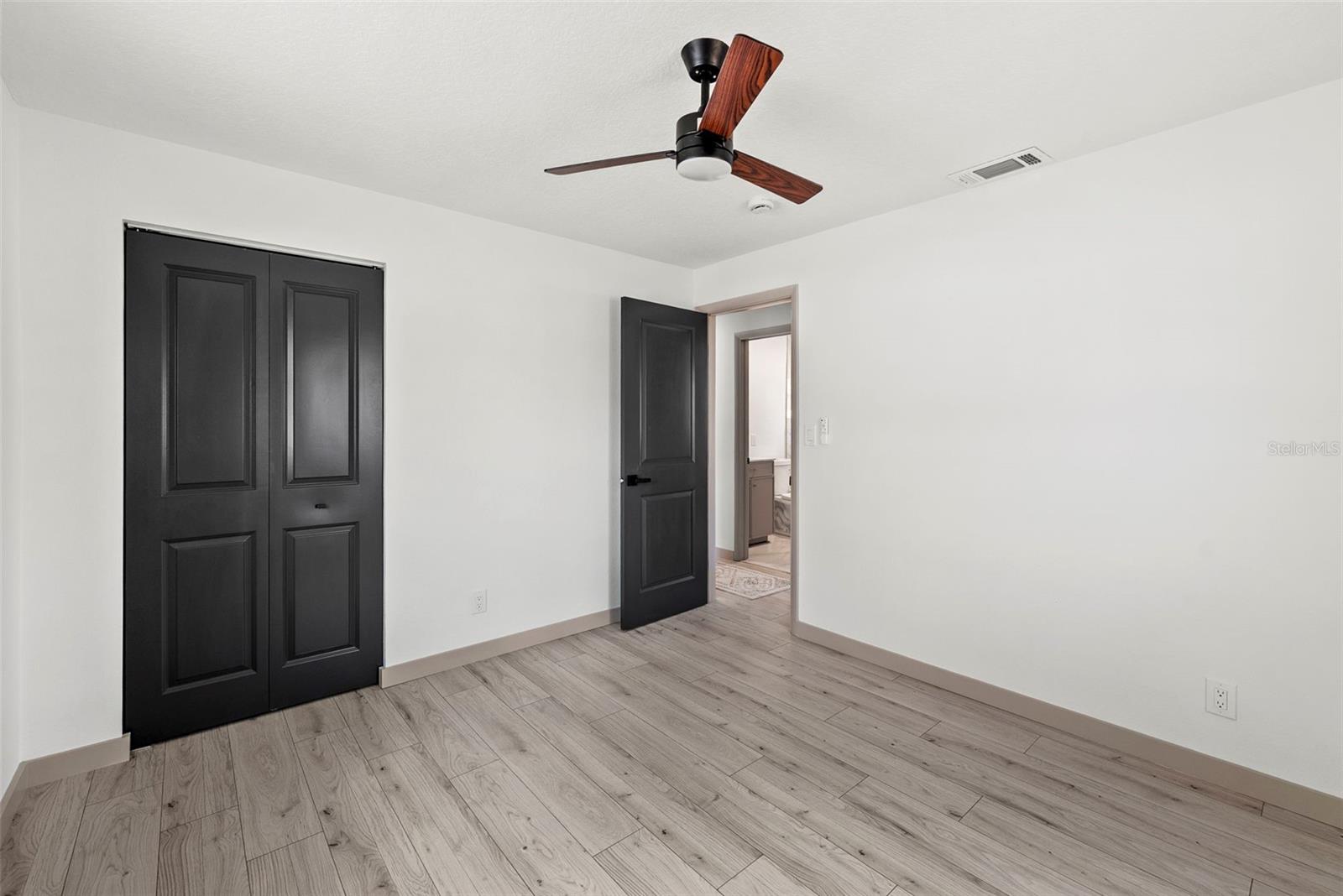 Image 28 of 37 For 7331 36th Avenue N