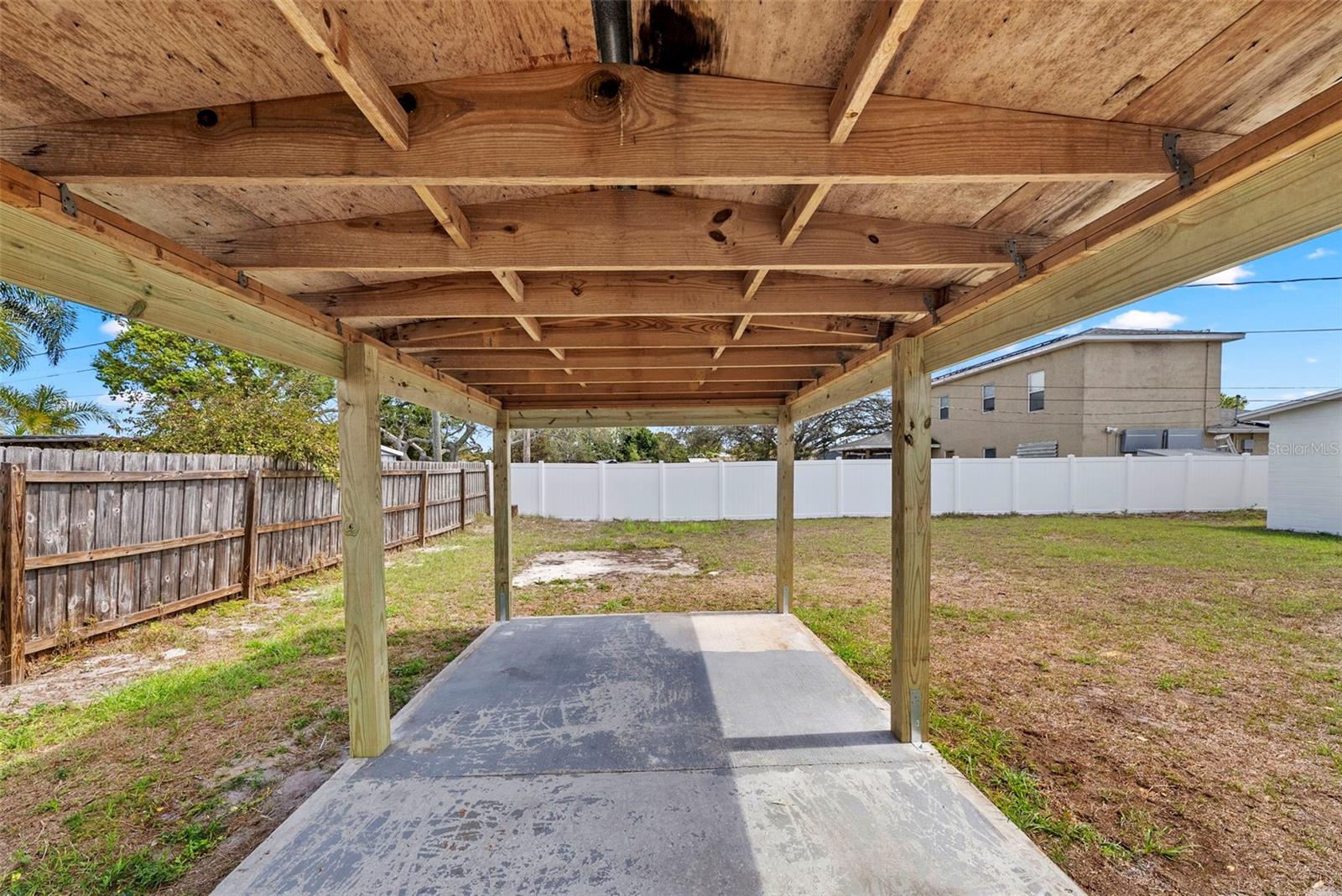 Image 32 of 37 For 7331 36th Avenue N