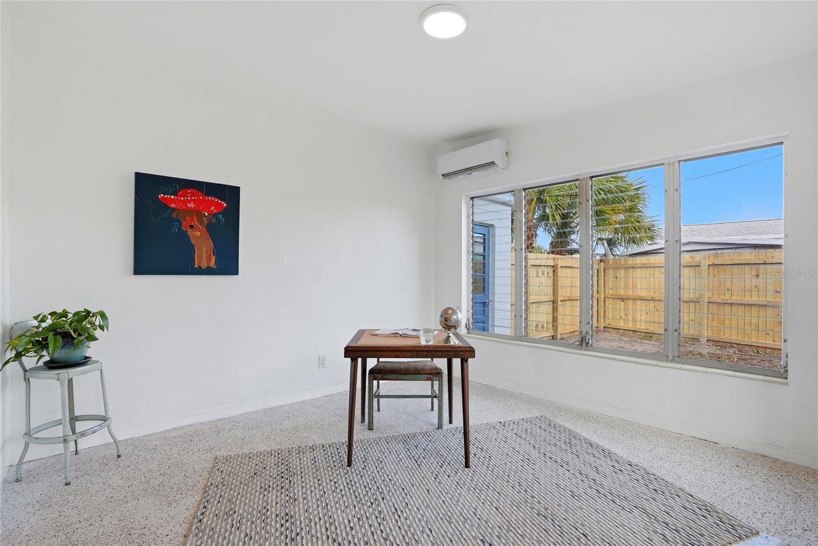 Listing photo id 12 for 1190 79th Avenue N