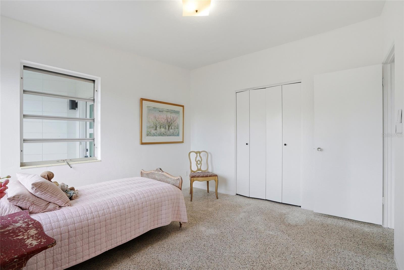 Listing photo id 22 for 1190 79th Avenue N