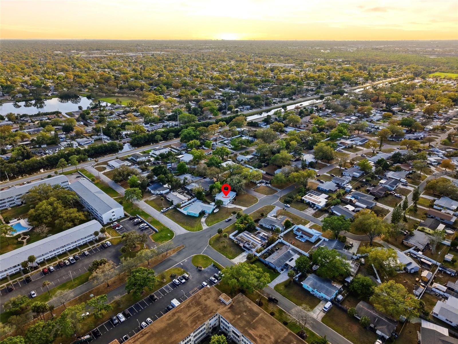 Listing photo id 33 for 1190 79th Avenue N