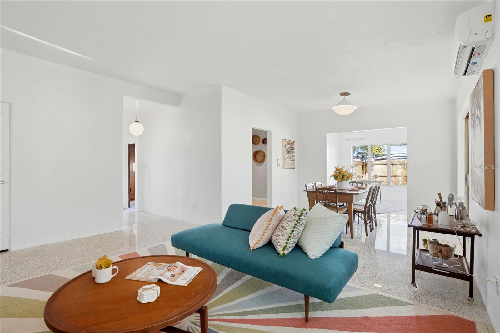 Listing photo id 7 for 1190 79th Avenue N