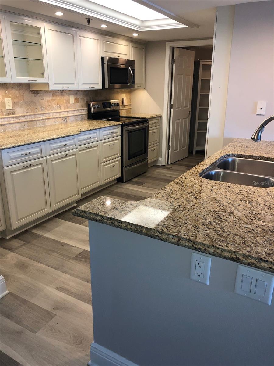 Image 6 of 19 For 6322 Palma Del Mar Boulevard S 805