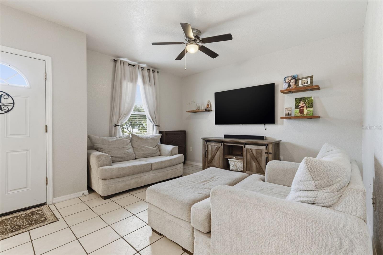 Image 18 of 28 For 5940 & 5934 Meadowlane Street