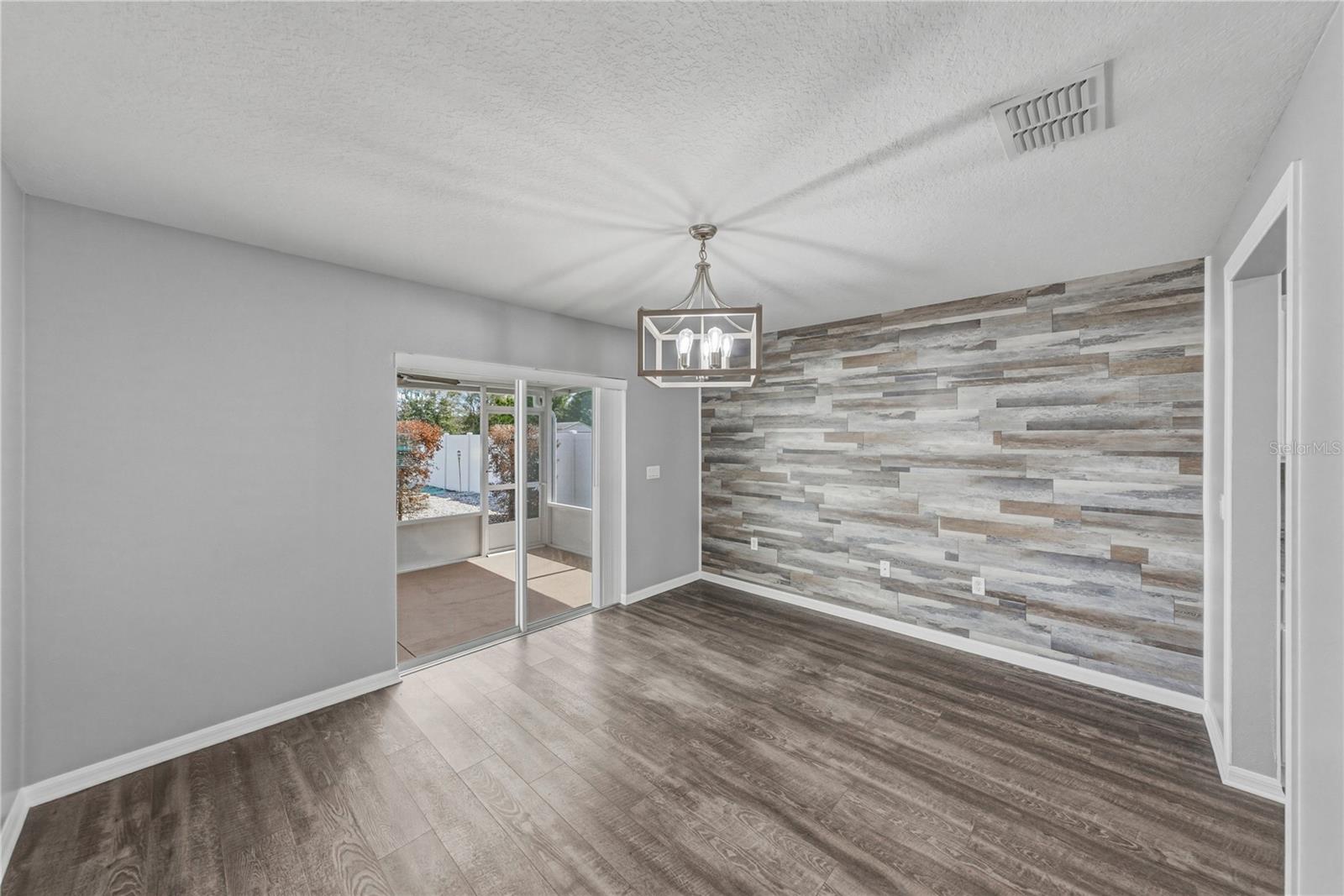 Image 26 of 63 For 13416 Kent Bradley Street