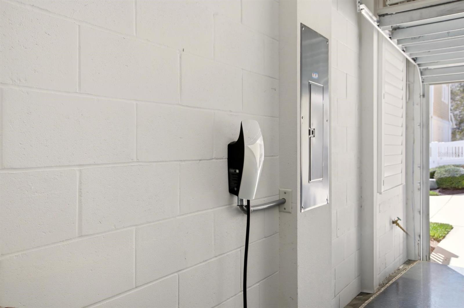 Image 34 of 41 For 1378 Kiawah Street