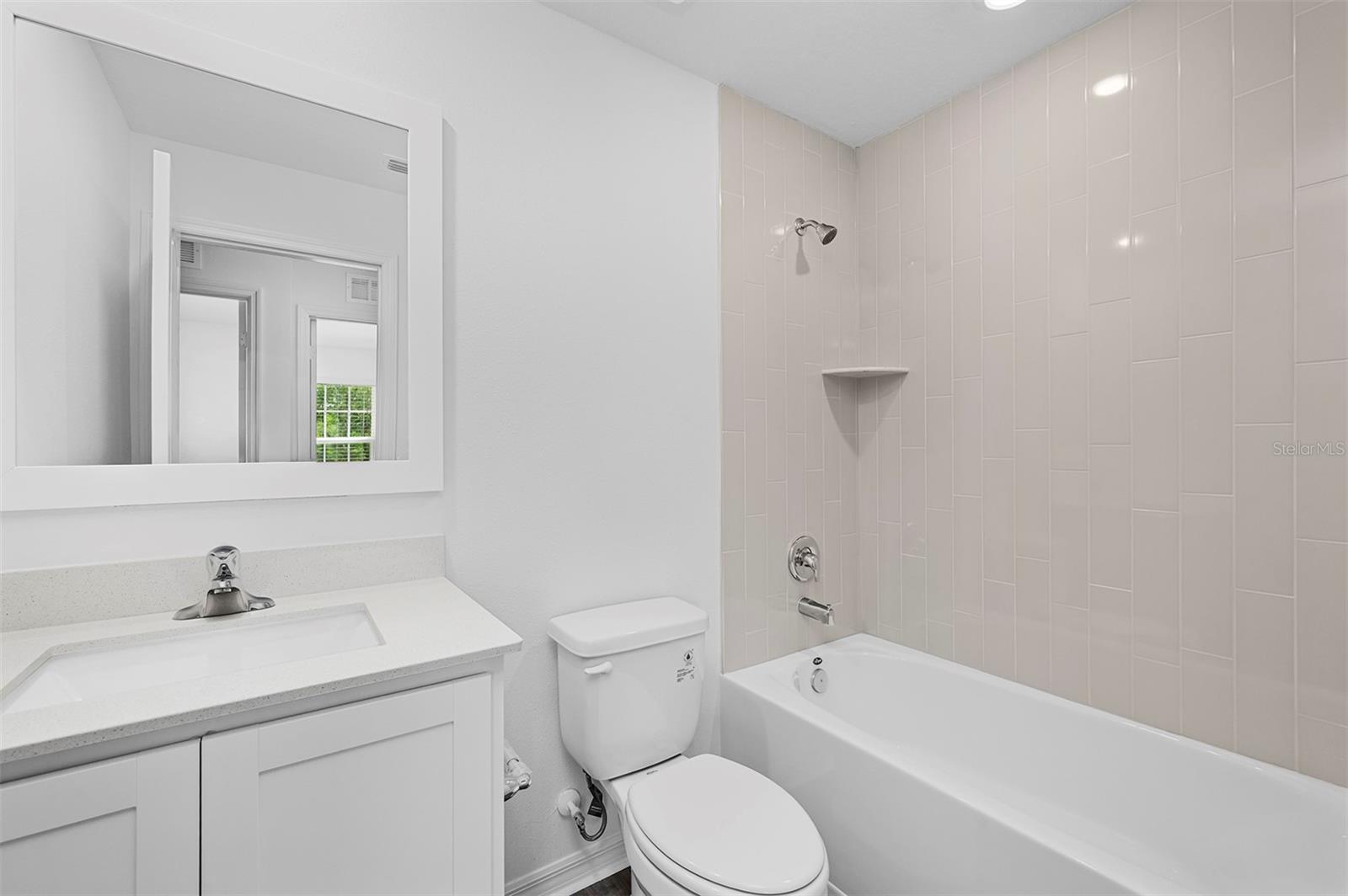 Image 15 of 16 For 556 Bay Leaf Drive