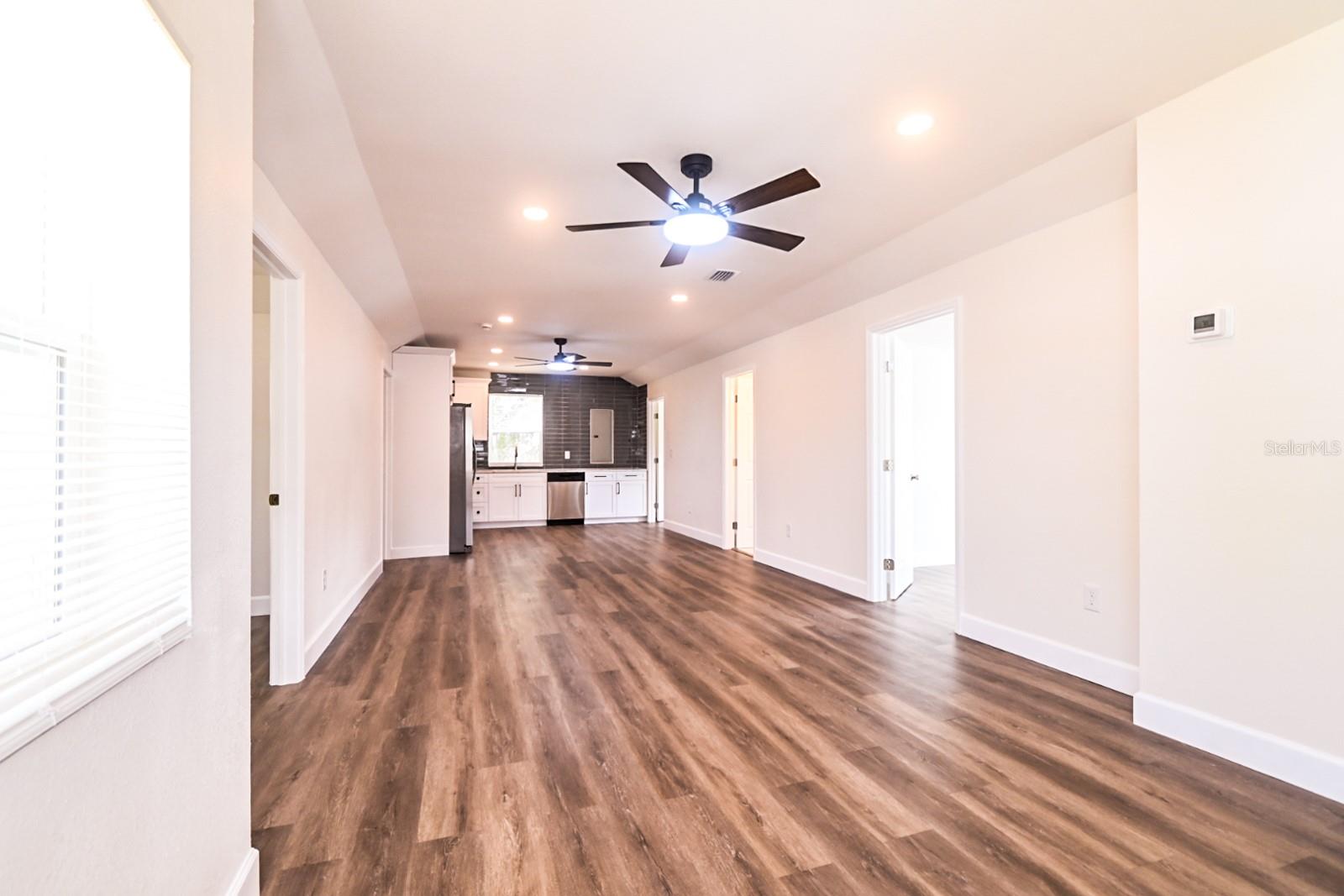 Image 11 of 34 For 426 Disston Avenue