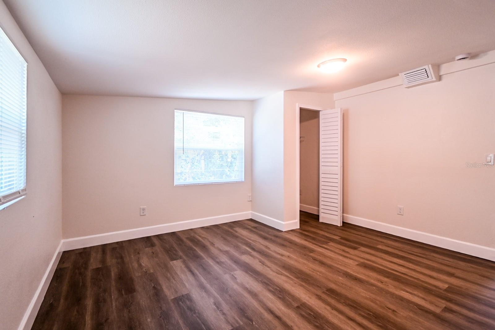 Image 19 of 34 For 426 Disston Avenue