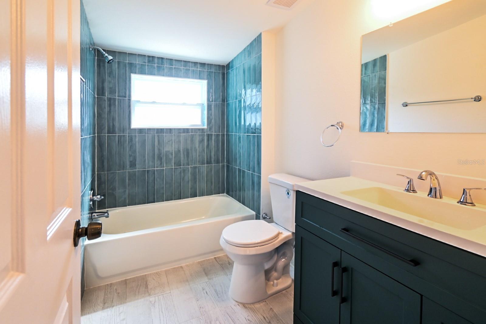 Image 28 of 34 For 426 Disston Avenue