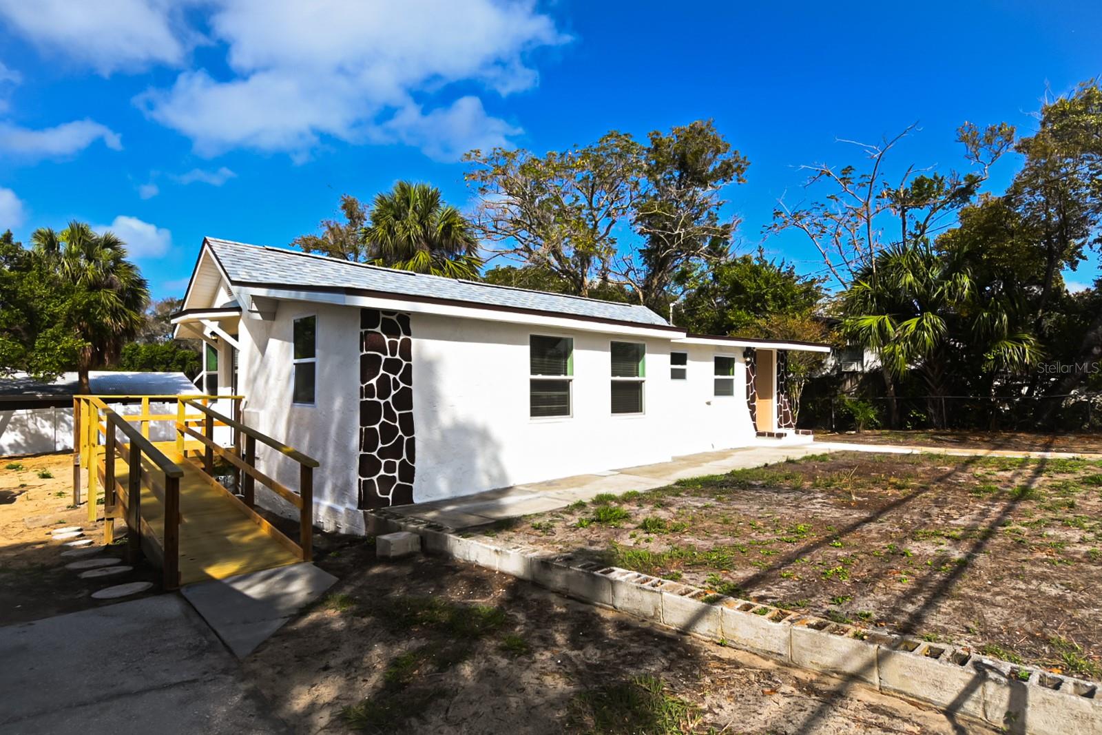 Image 5 of 34 For 426 Disston Avenue