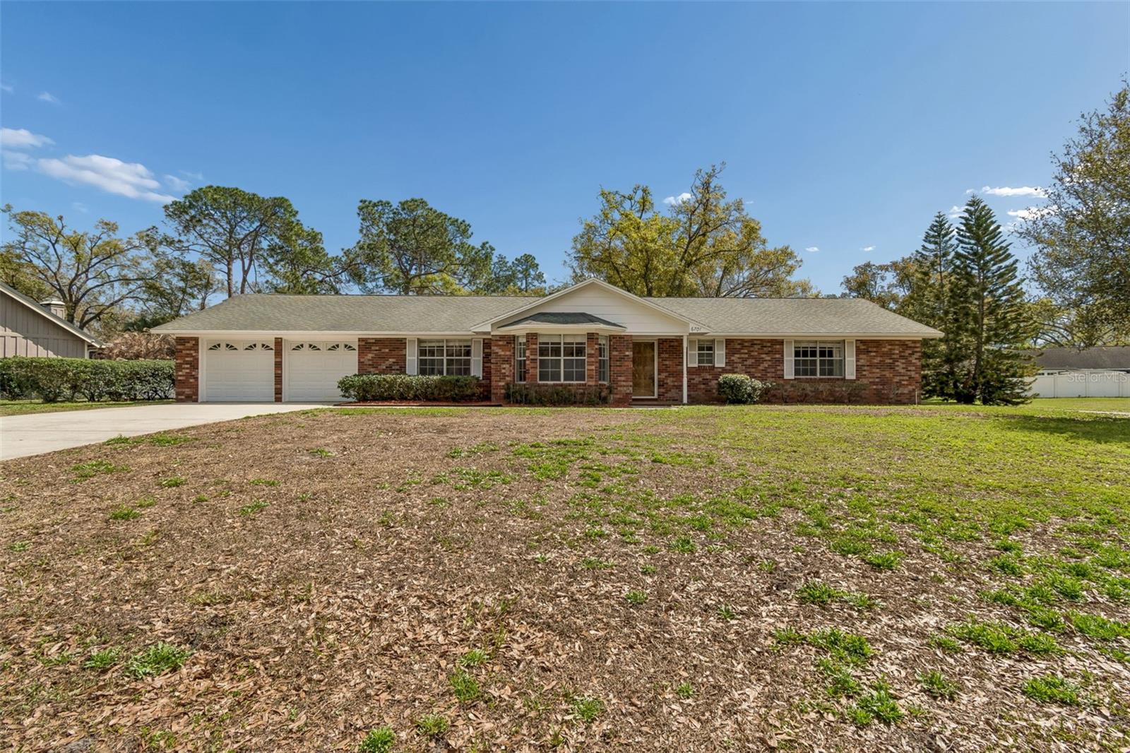 Listing photo id 87 for 6701 Mid Place