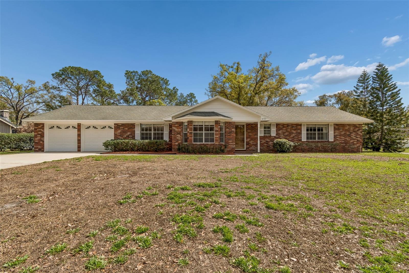 Listing photo id 88 for 6701 Mid Place