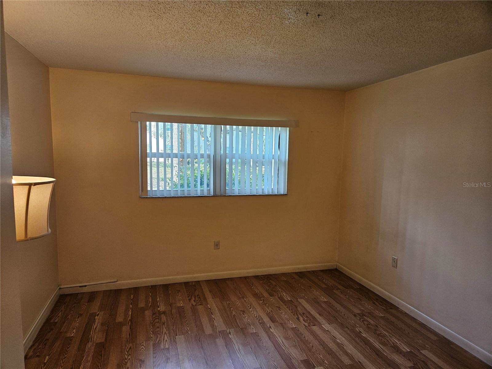 Image 2 of 23 For 946 Virginia Street 104