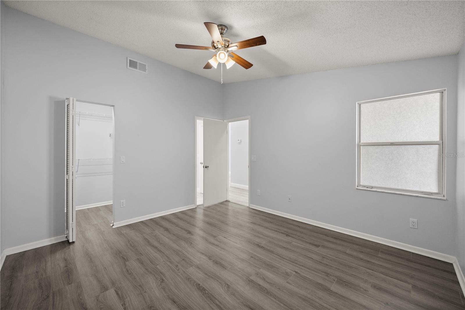 Image 13 of 32 For 10441 85th Court