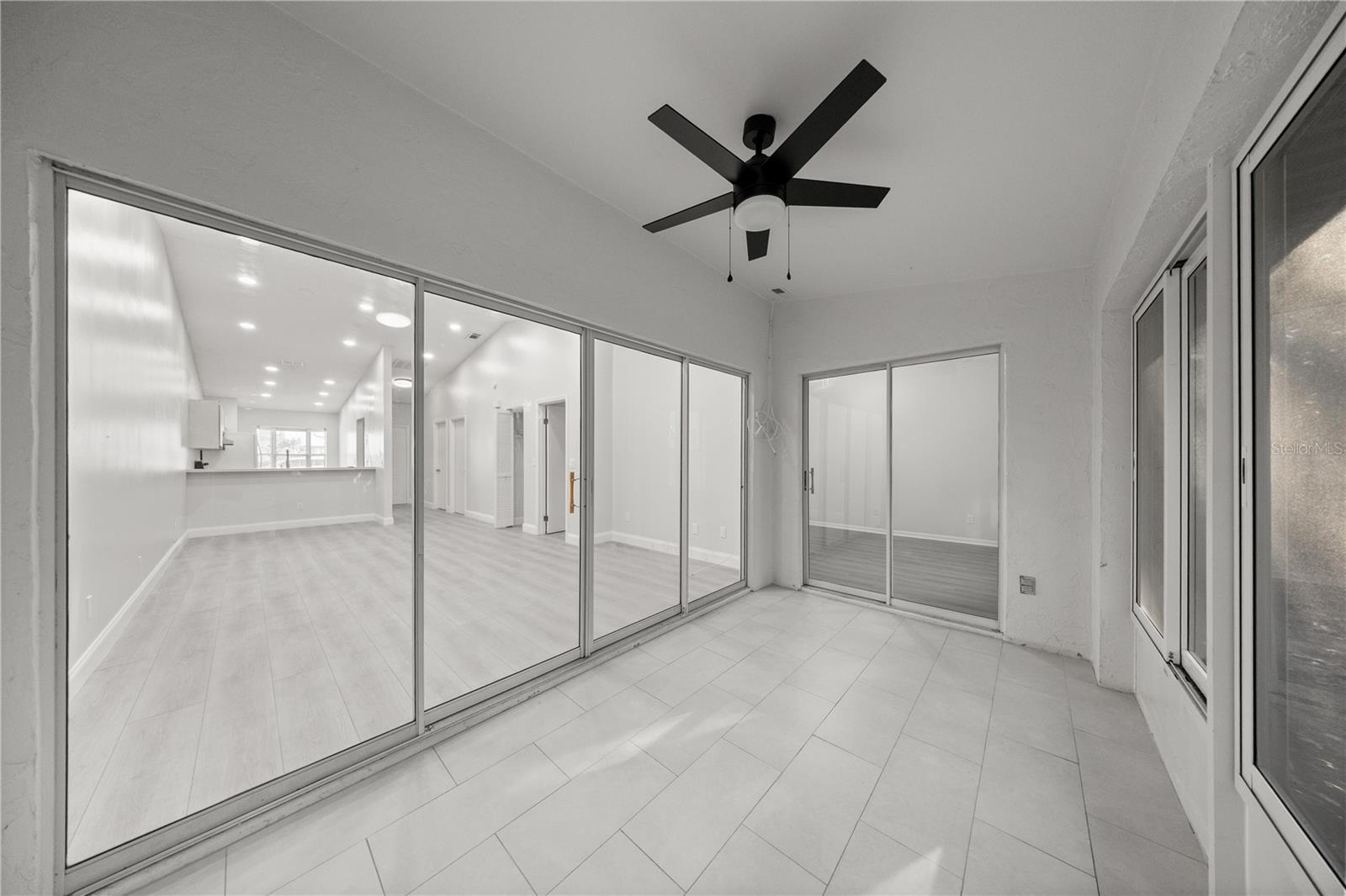 Image 18 of 32 For 10441 85th Court