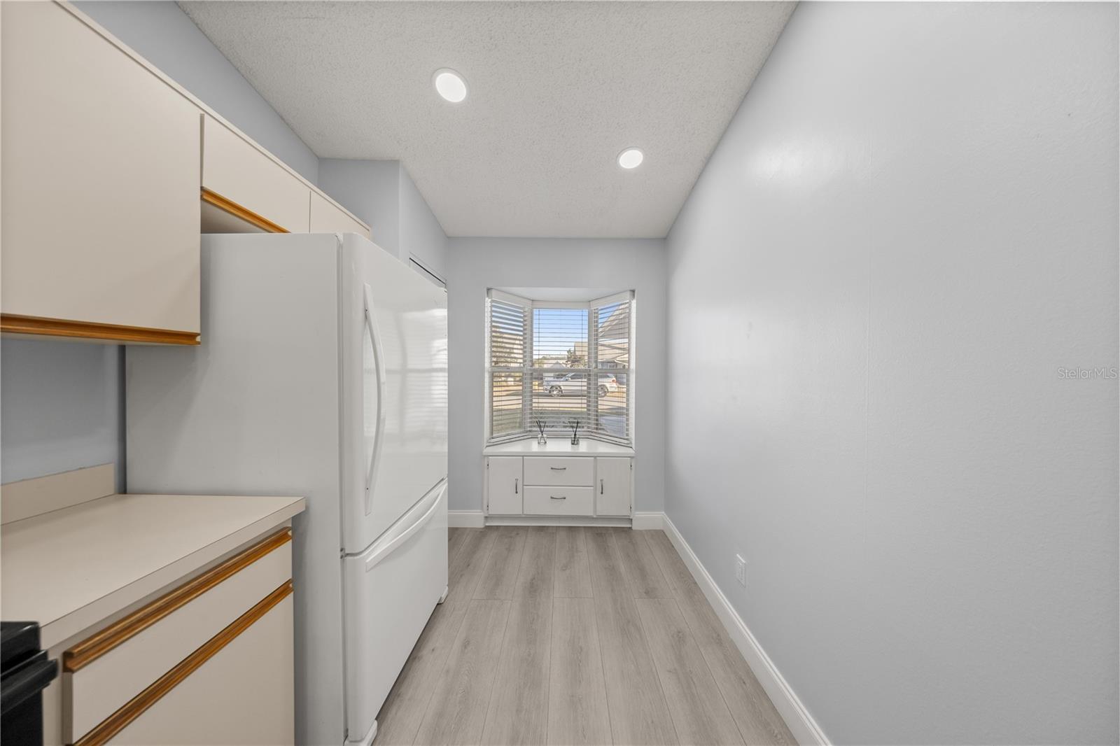 Image 9 of 32 For 10441 85th Court