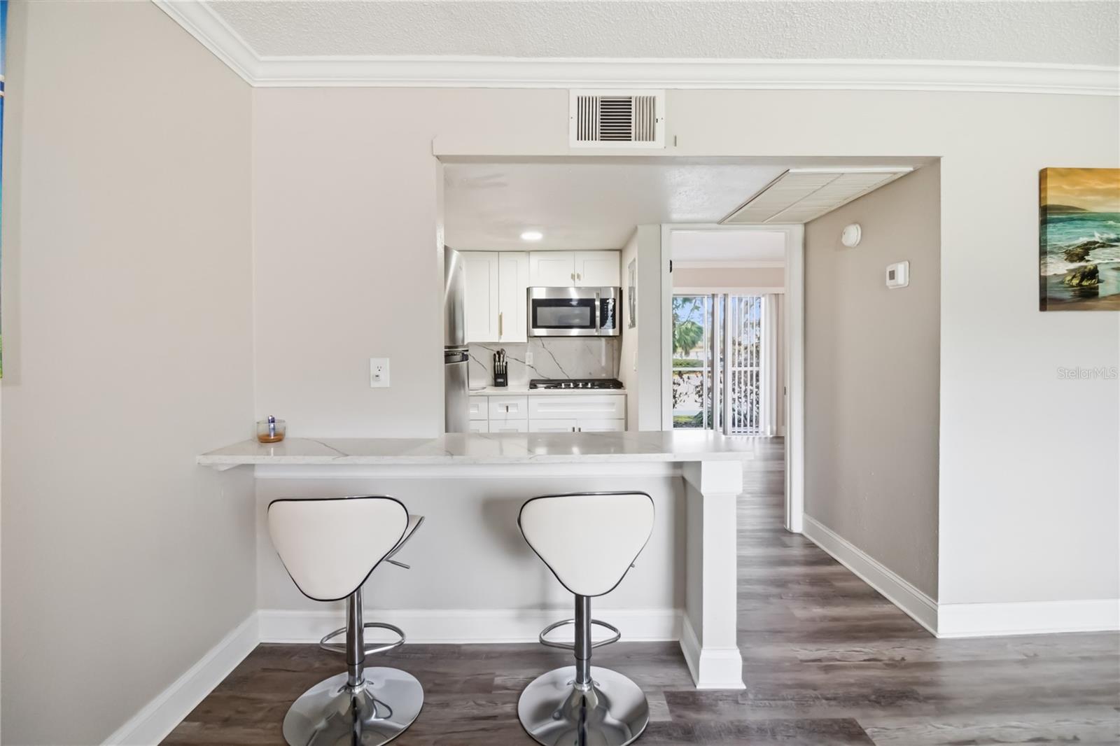 Image 10 of 32 For 127 Oyster Bay Circle 110