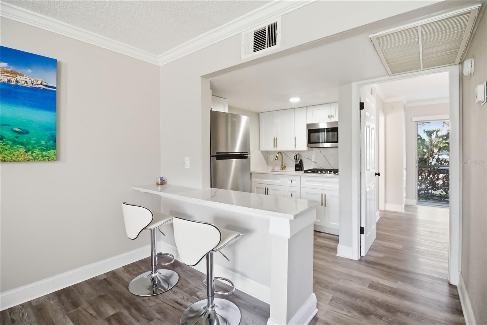 Image 12 of 32 For 127 Oyster Bay Circle 110