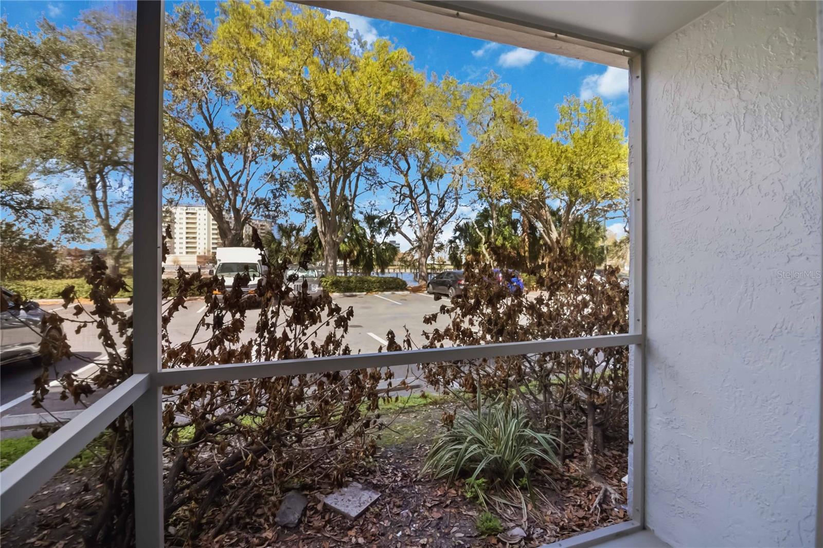 Image 23 of 32 For 127 Oyster Bay Circle 110