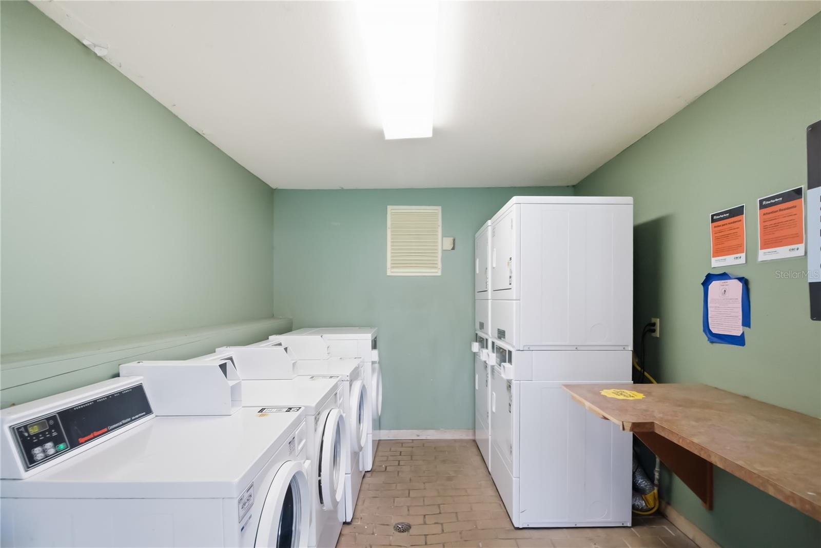 Image 28 of 32 For 127 Oyster Bay Circle 110