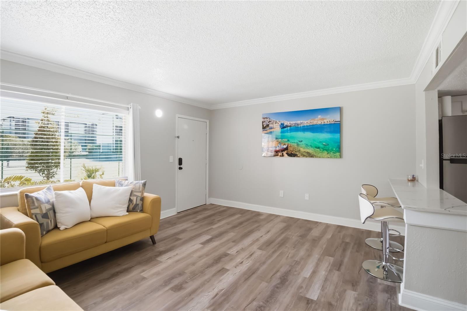 Image 8 of 32 For 127 Oyster Bay Circle 110