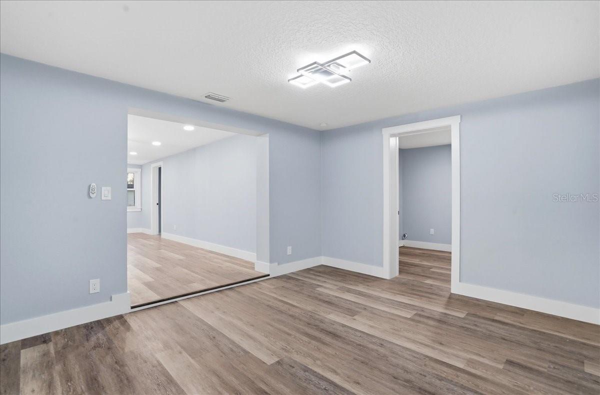 Image 12 of 19 For 5721 65th Avenue N