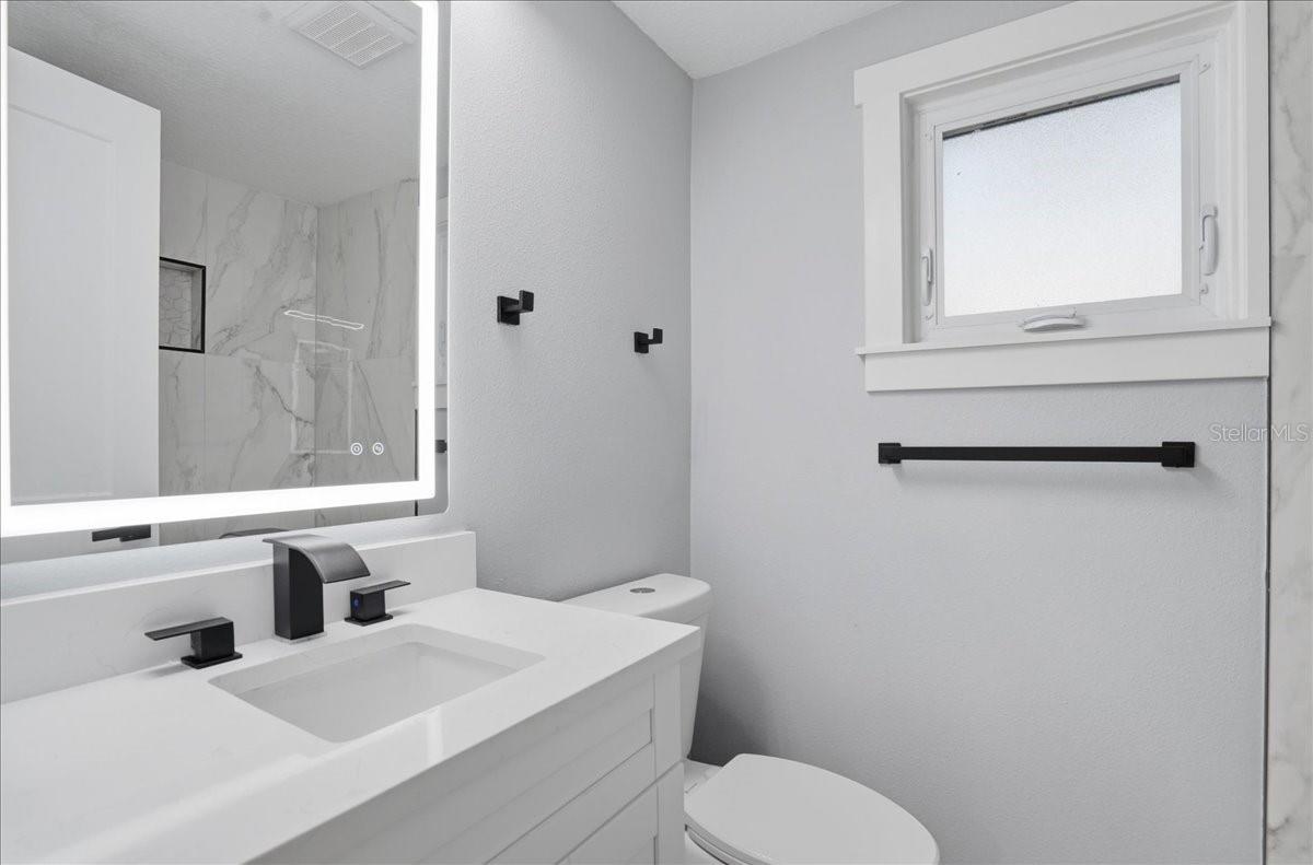 Image 16 of 19 For 5721 65th Avenue N