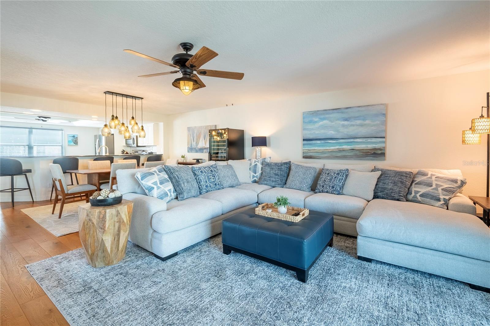 Image 10 of 62 For 1101 Pinellas Bayway S 206