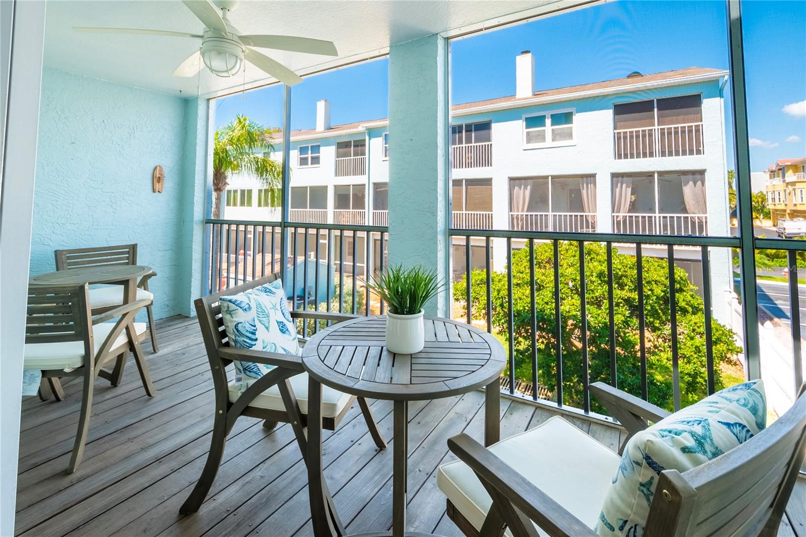 Image 11 of 62 For 1101 Pinellas Bayway S 206