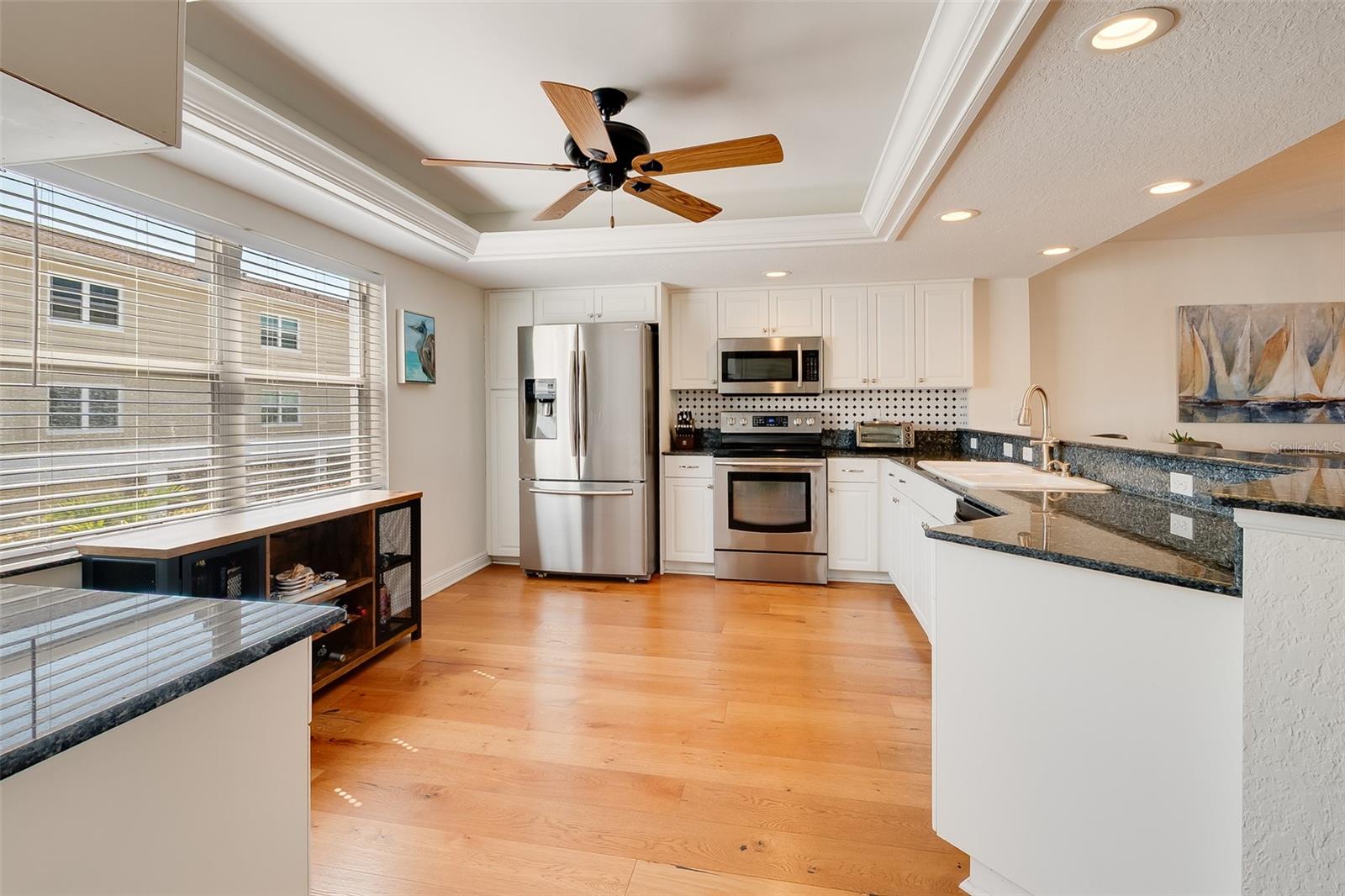 Image 16 of 62 For 1101 Pinellas Bayway S 206